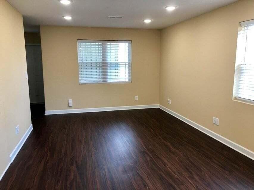 95 Chucks Aly - Photo 3 of 16