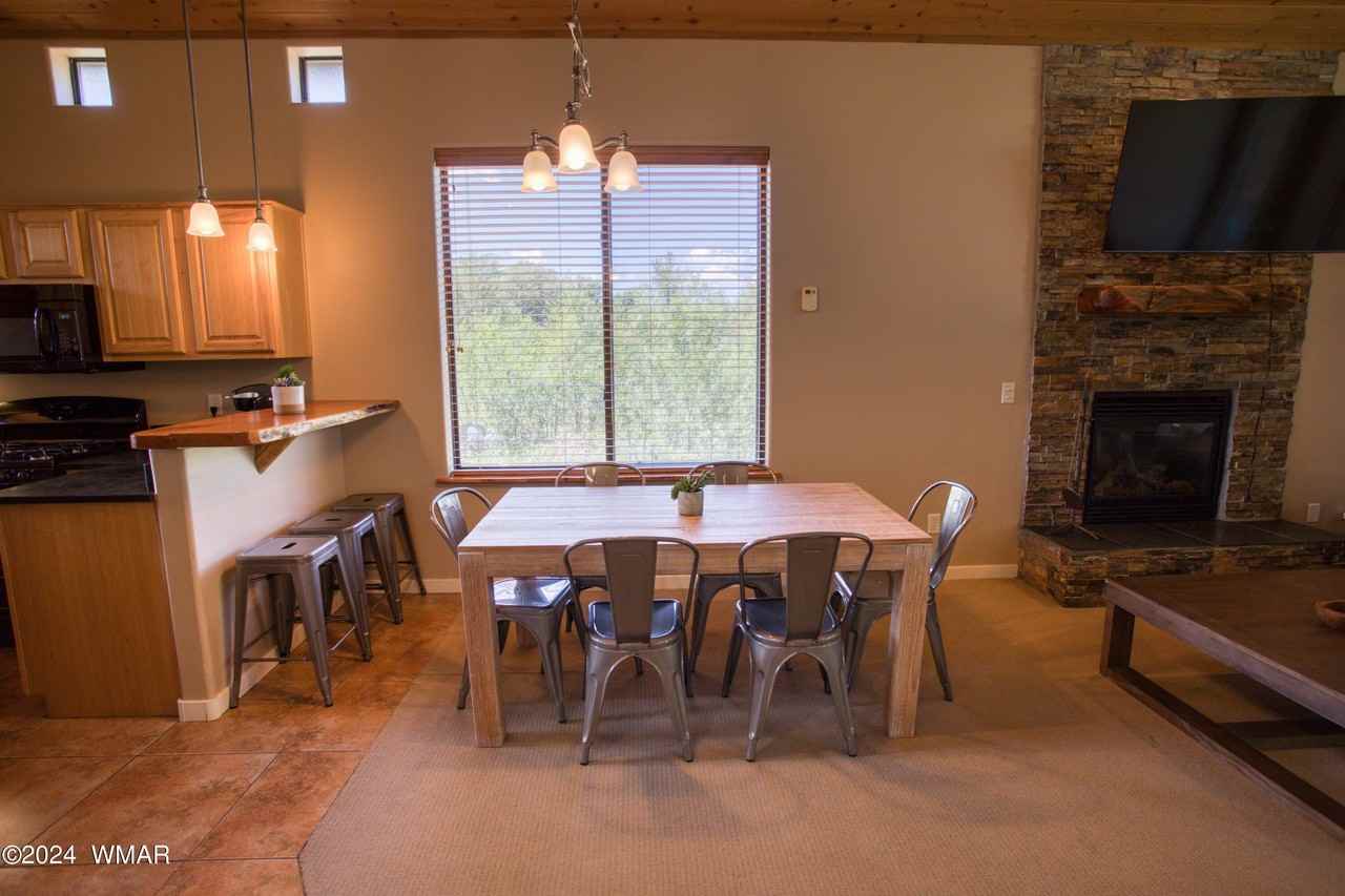 1400 W Navajo Ln Unit 18 #18 - Photo 5 of 14