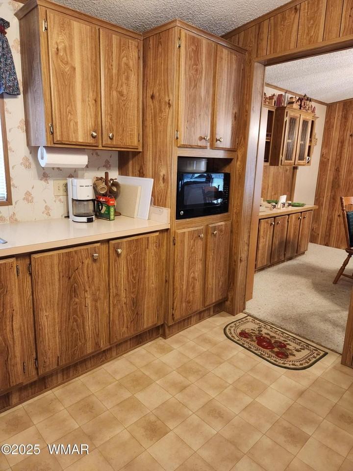 3668 Mark Twain Dr - Photo 7 of 15