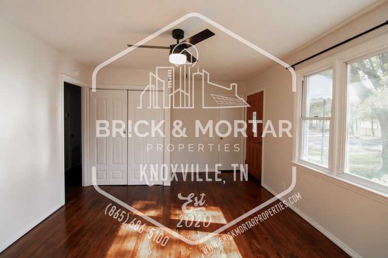 2725 Keith Ave - Photo 5 of 23