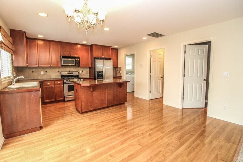 2303 195th Pl Se - Photo 7 of 21