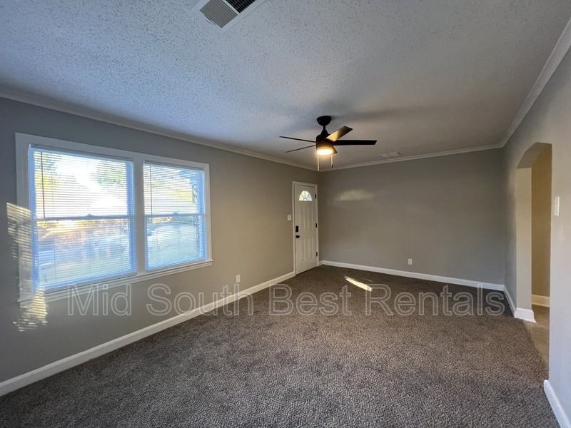 1798 S Orleans St - Photo 2 of 12