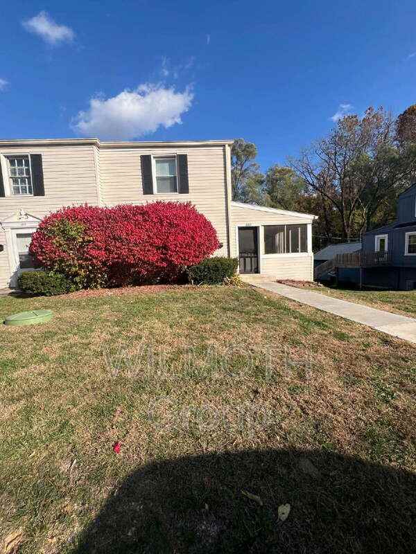 6967 North College Avenue - Photo 2 of 17
