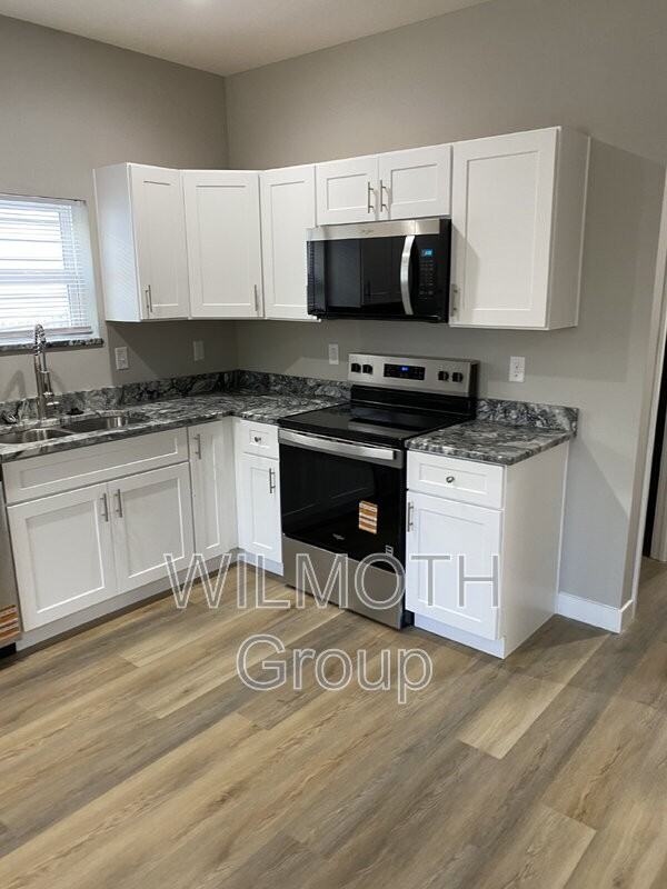 931 N Beville Ave - Photo 5 of 17