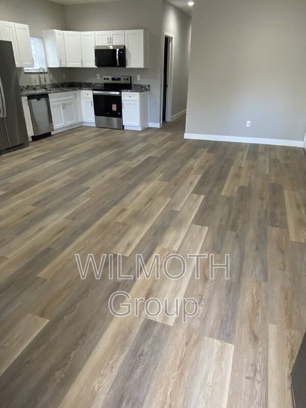 931 N Beville Ave - Photo 6 of 17