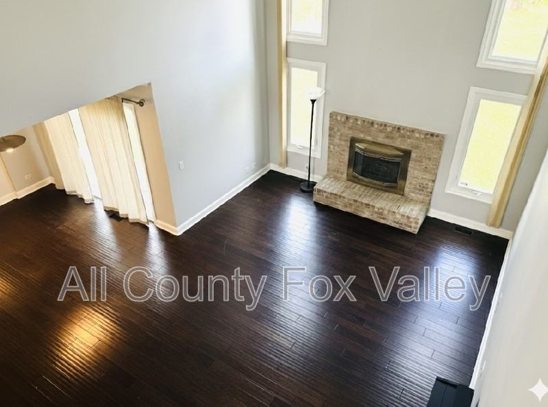 3121 Indian Creek Dr - Photo 3 of 15