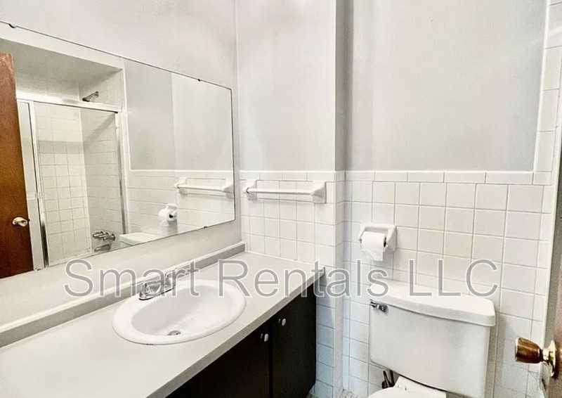 9971 Chateau Roi Drive - Photo 5 of 10