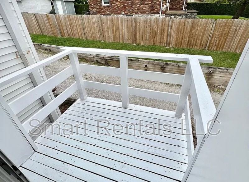 9971 Chateau Roi Drive - Photo 6 of 10