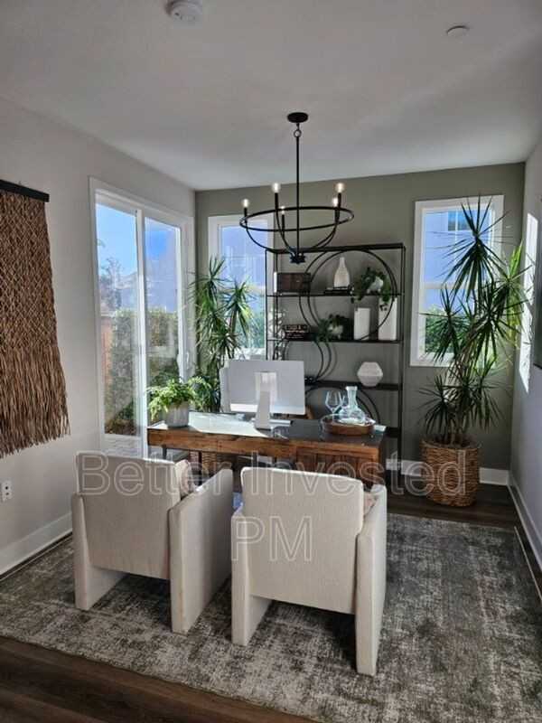 2622 Gable St - Photo 4 of 12