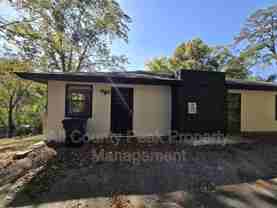 10 Fountain Cir #C - Photo 1 of 1