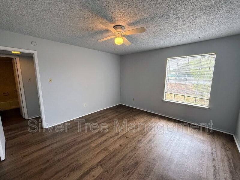 4820 Wellesley Ave #A - Photo 6 of 21