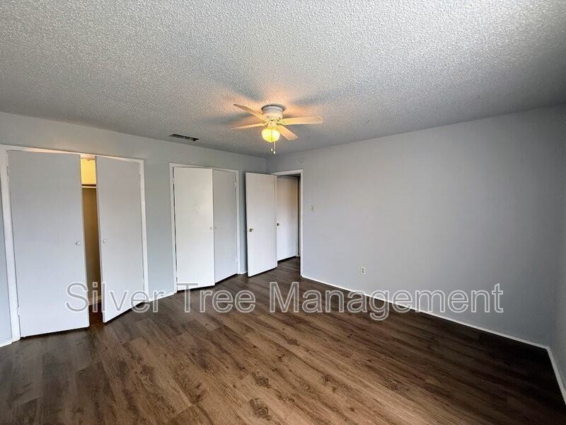4820 Wellesley Ave #A - Photo 7 of 21