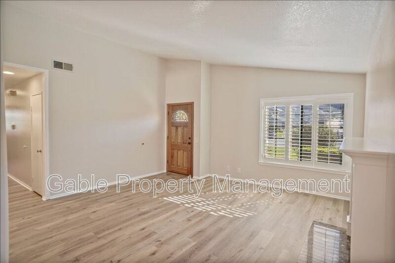 27553 Saffron Ln - Photo 3 of 20