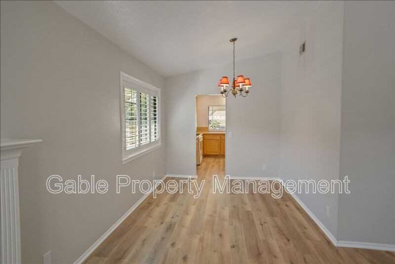 27553 Saffron Ln - Photo 5 of 20