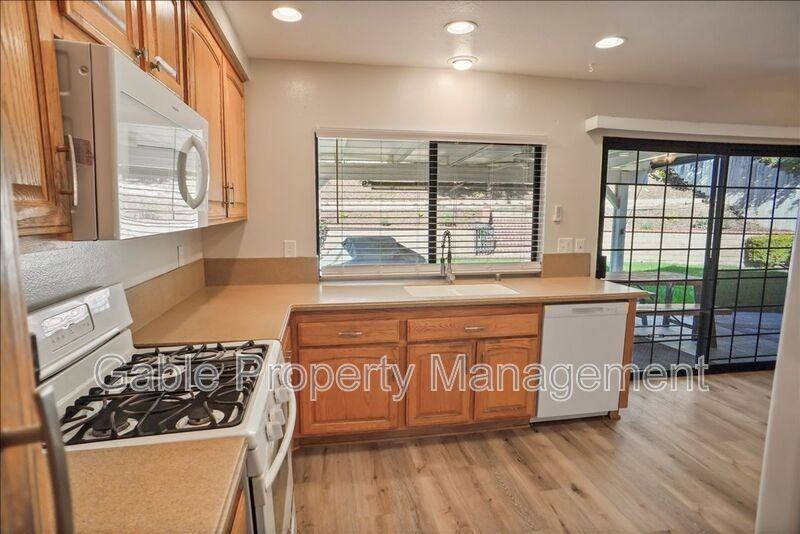 27553 Saffron Ln - Photo 6 of 20