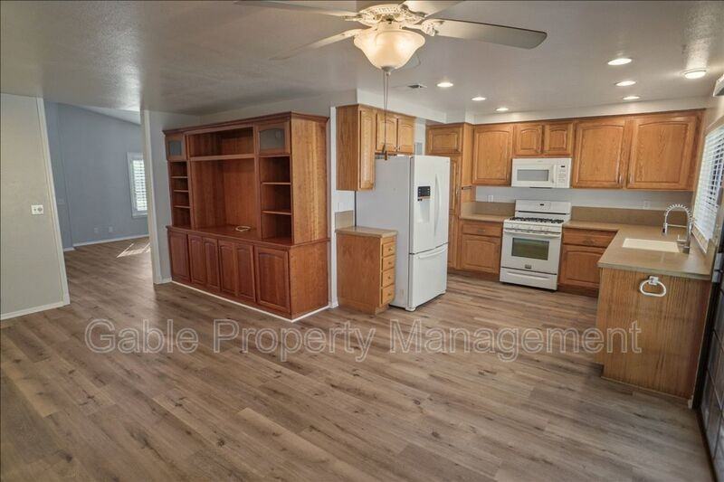 27553 Saffron Ln - Photo 7 of 20