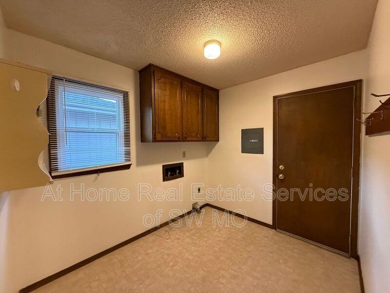 1217 E Sunset Ct - Photo 7 of 15