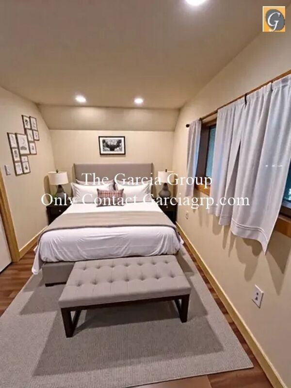 5804 Southeast Kellogg Creek Drive - Photo 6 of 11