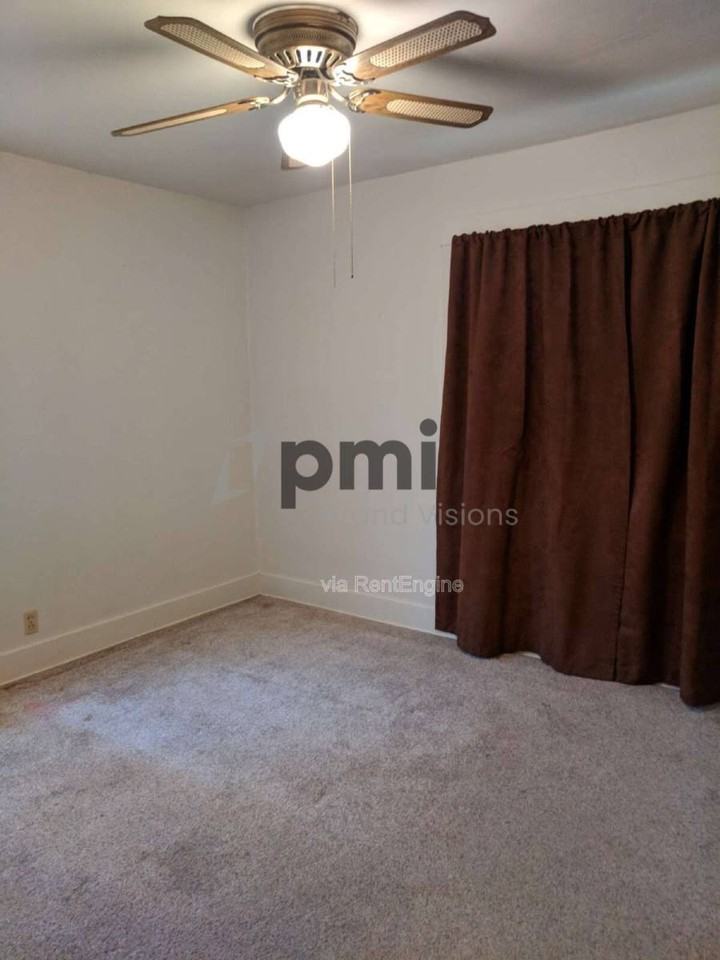 2284 E Clay St - Photo 3 of 10