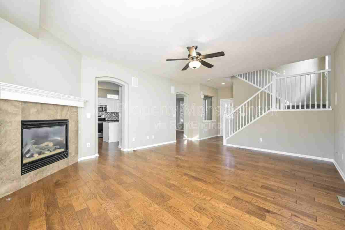 7822 E Archer Pl - Photo 3 of 10