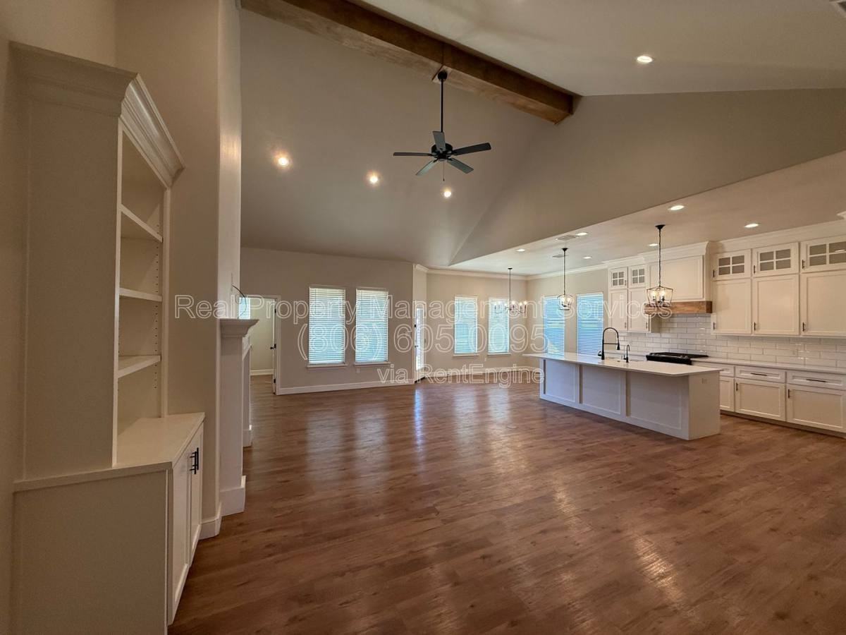 801 North 5th Street - Photo 2 of 10