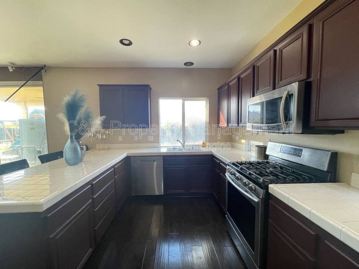 176 Nightfall Road - Photo 2 of 10