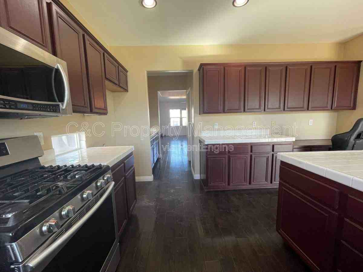 176 Nightfall Road - Photo 3 of 10