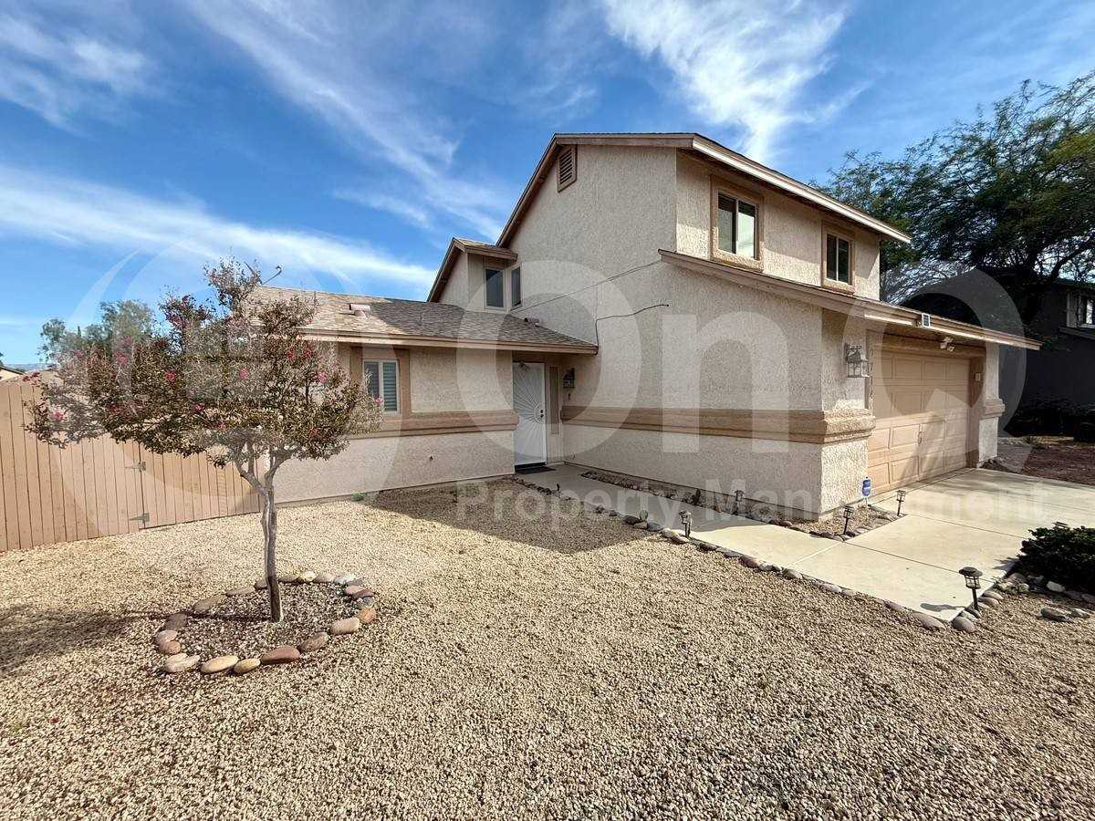 9714 North Donegal Place - Photo 3 of 10