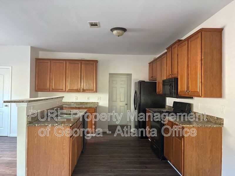 1424 Saphire Dr - Photo 7 of 30