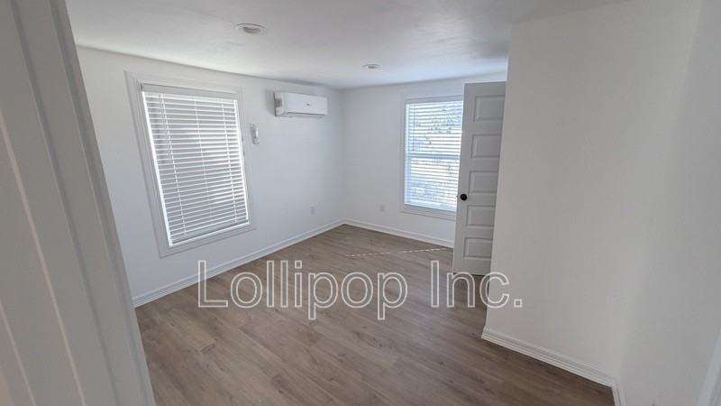 2617 Sam Wilson St - Photo 7 of 10