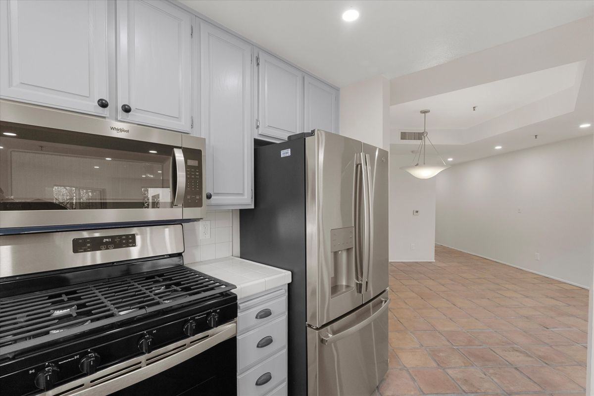 235 Main St ##121 - Photo 6 of 32