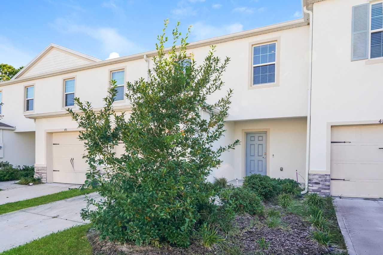 43 Center Grande Rd - Photo 2 of 36