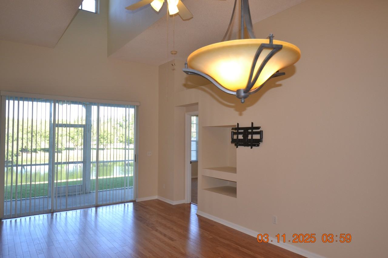 204 Hemingway Dr - Photo 7 of 37