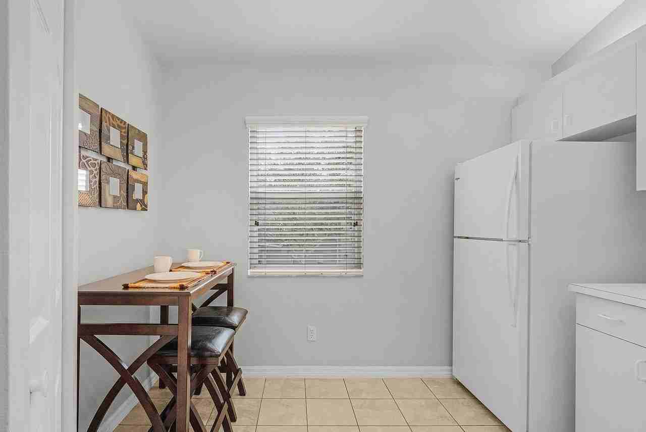 12131 Summergate Cir #203 - Photo 5 of 31