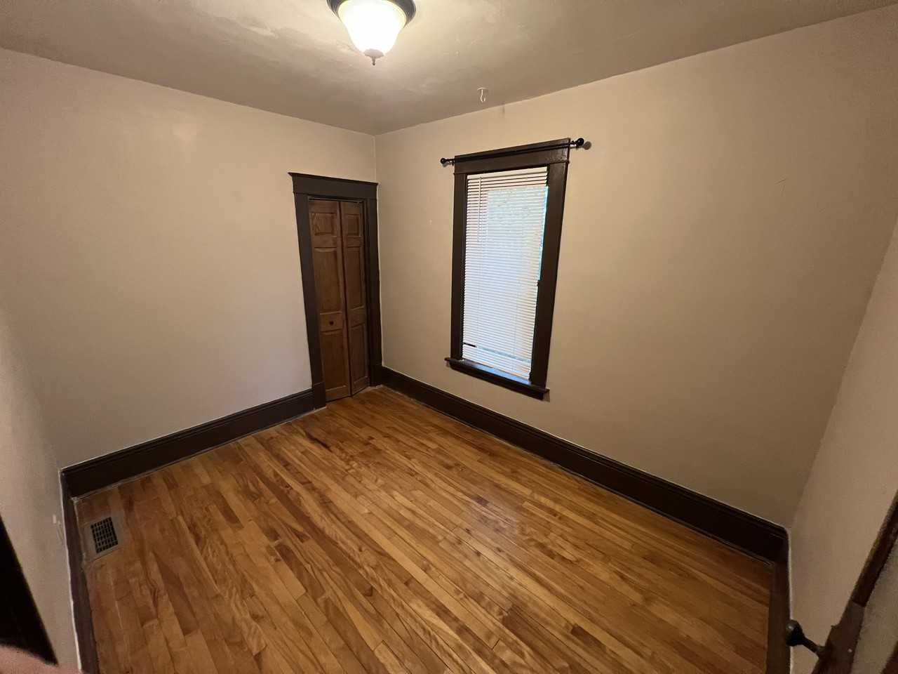 2735 Garfield Avenue #1 - Photo 5 of 10