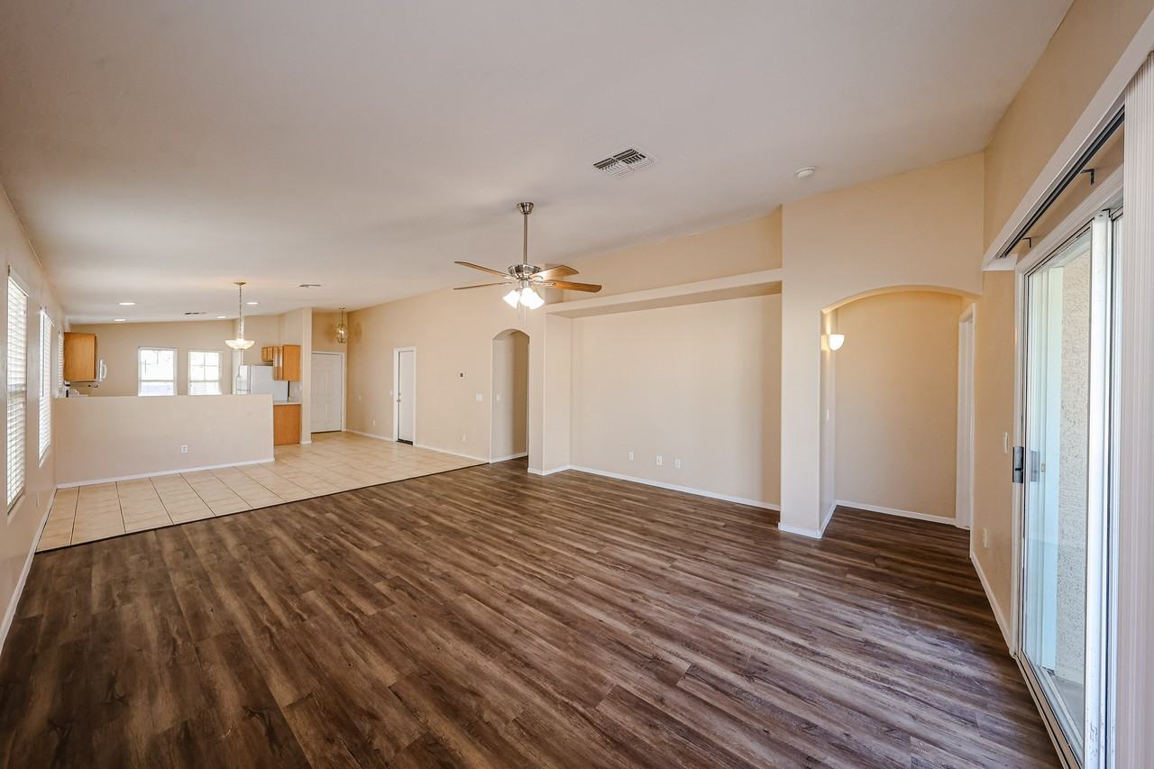 138 N 153rd Ave - Photo 5 of 26