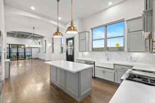 1719 Holman St - Photo 1 of 1