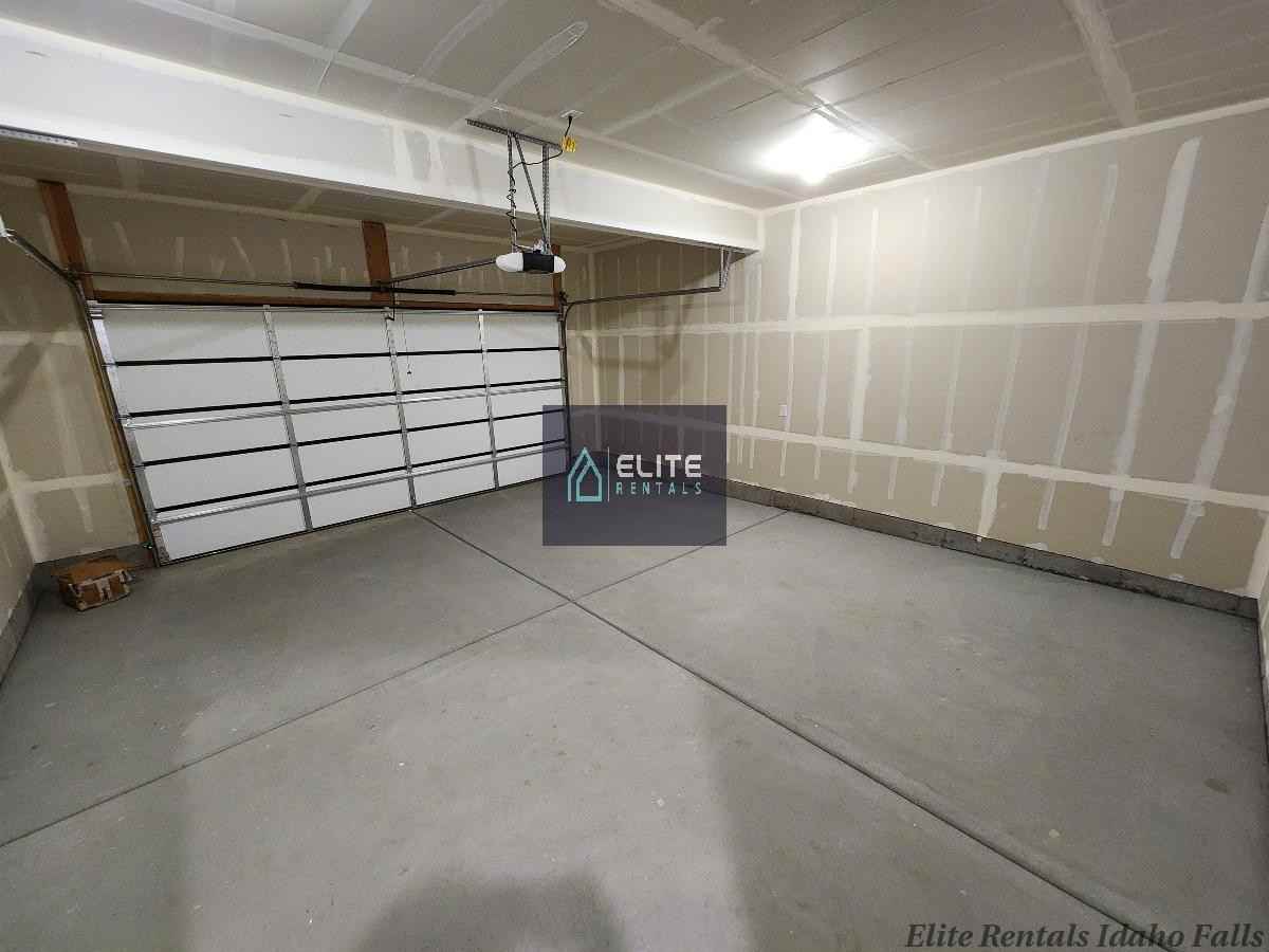 3049 Kai Ct - Photo 3 of 19