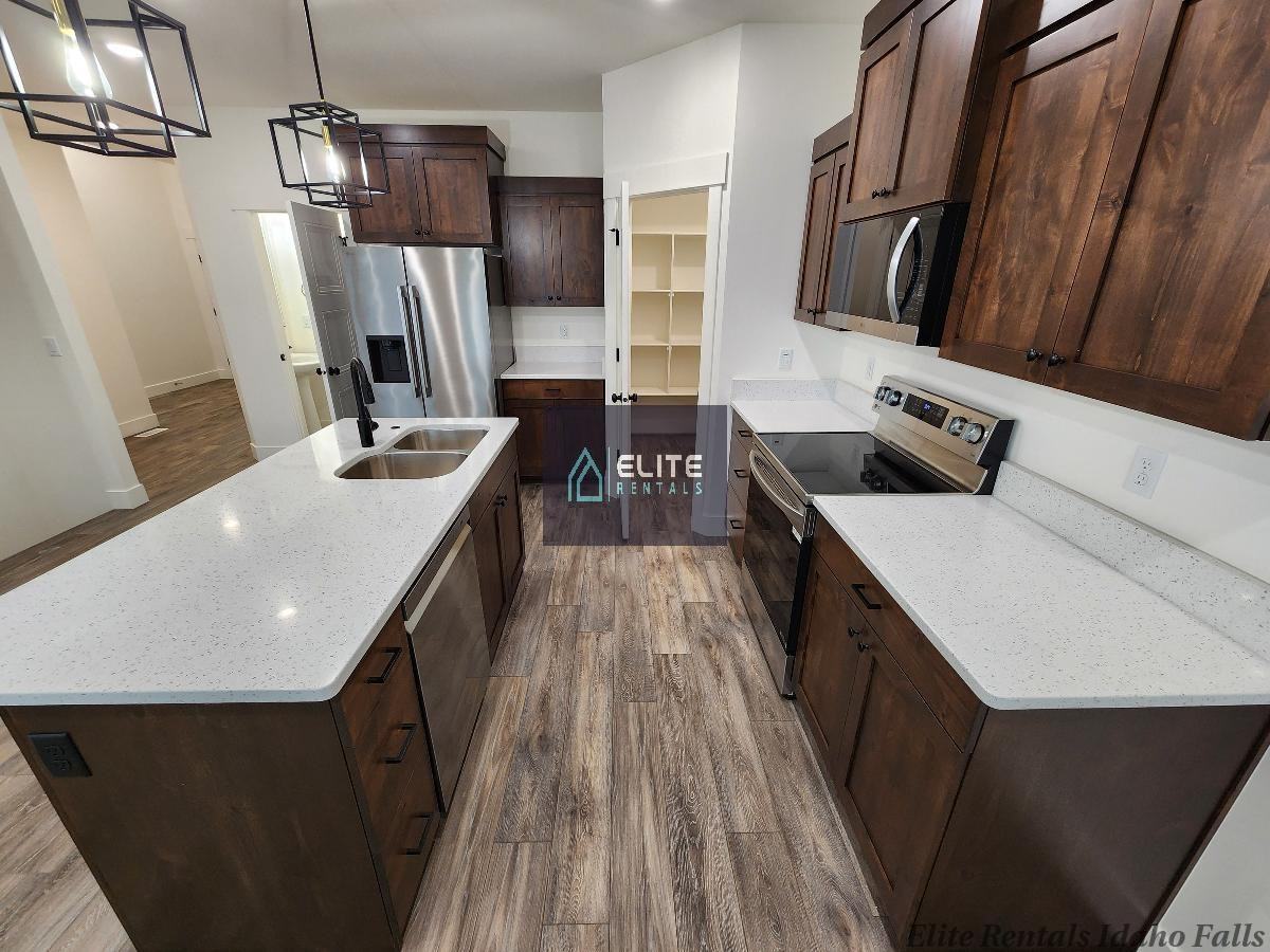 3049 Kai Ct - Photo 7 of 19