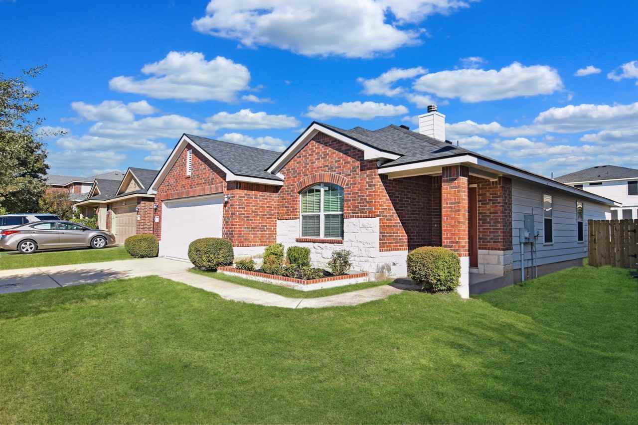 10016 Smock Mill Ln - Photo 3 of 23