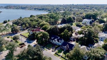 featured image of 1717 Yates Avenue