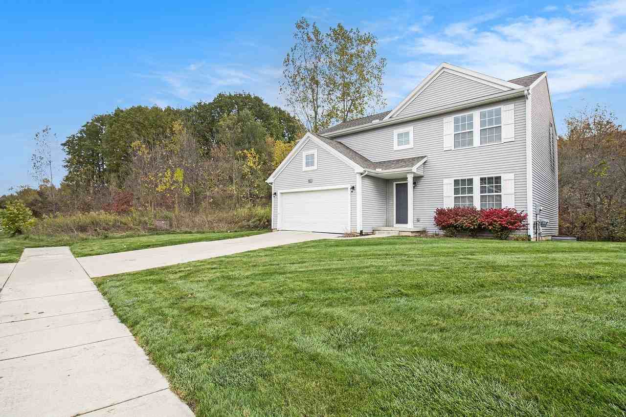 1027 Broken Ridge Dr - Photo 3 of 29