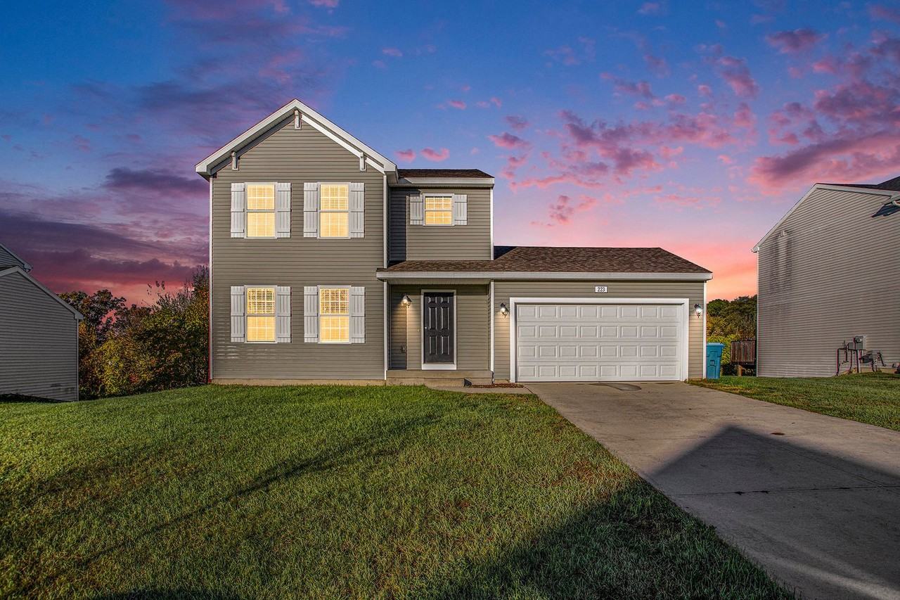 223 Station Hill St - Photo 2 of 29