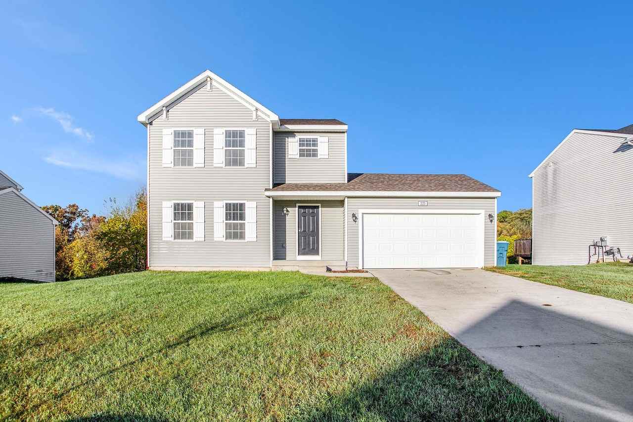 223 Station Hill St - Photo 3 of 29