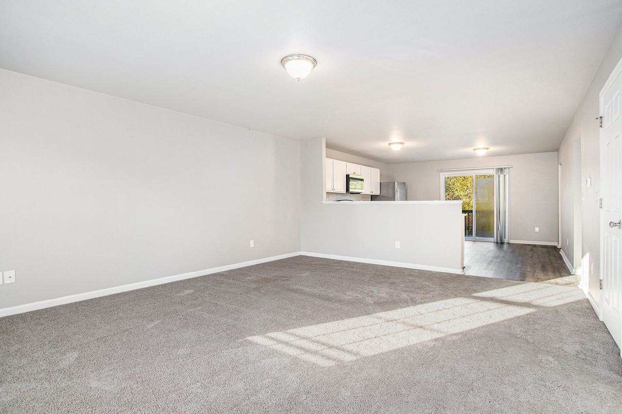 223 Station Hill St - Photo 6 of 29