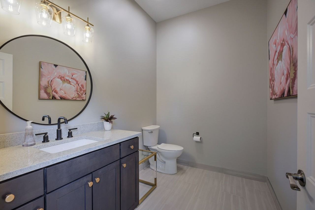 634 N 46th St - Photo 5 of 34