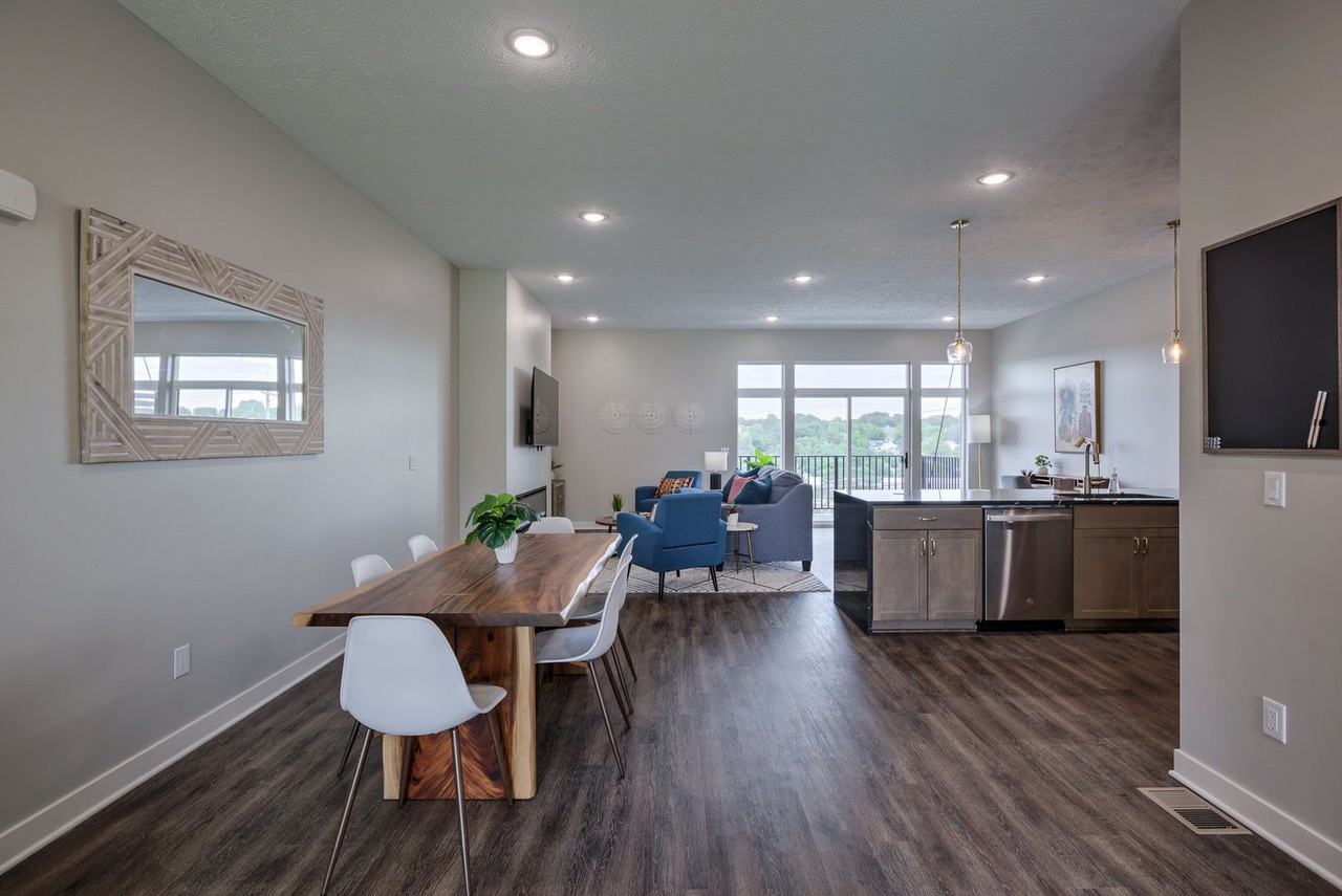 634 N 46th St - Photo 7 of 34