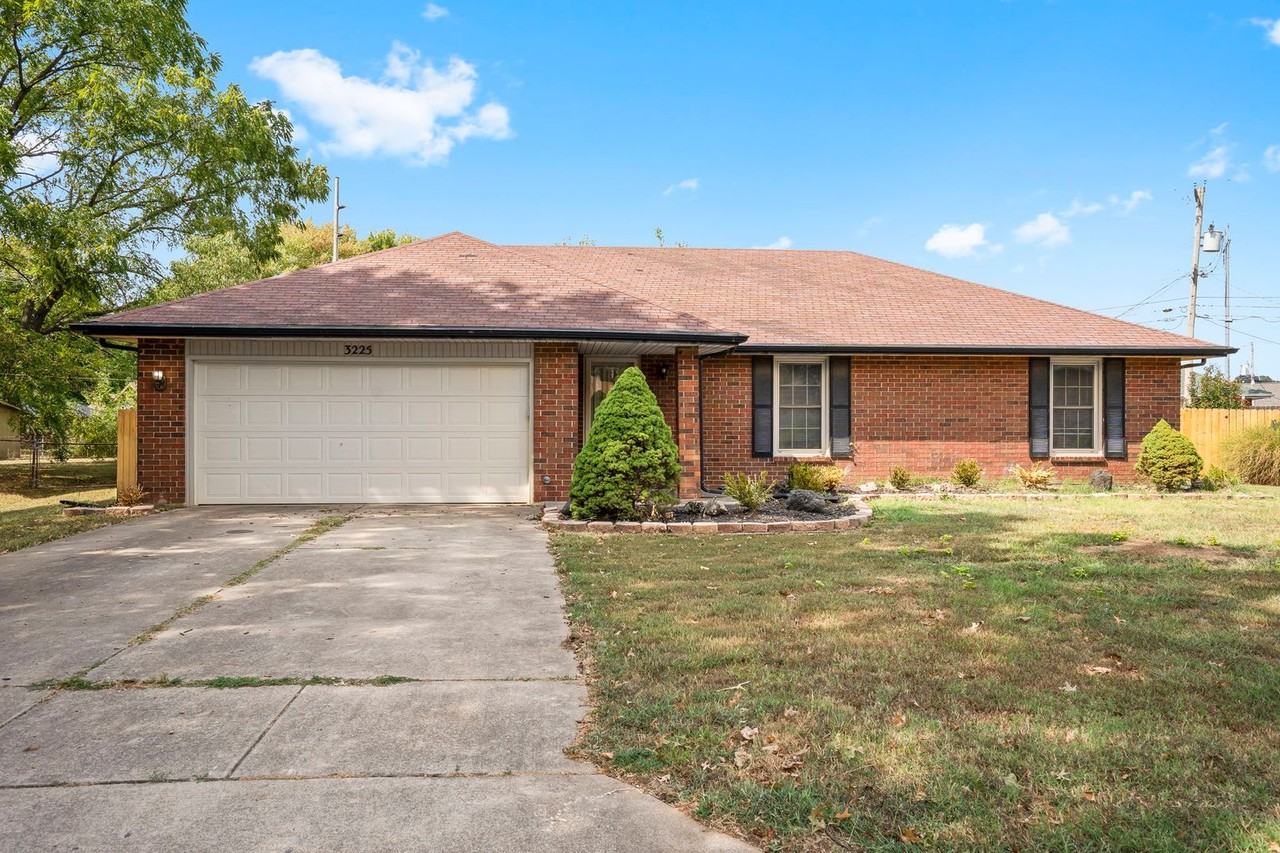 3225 South Kimbrough Avenue