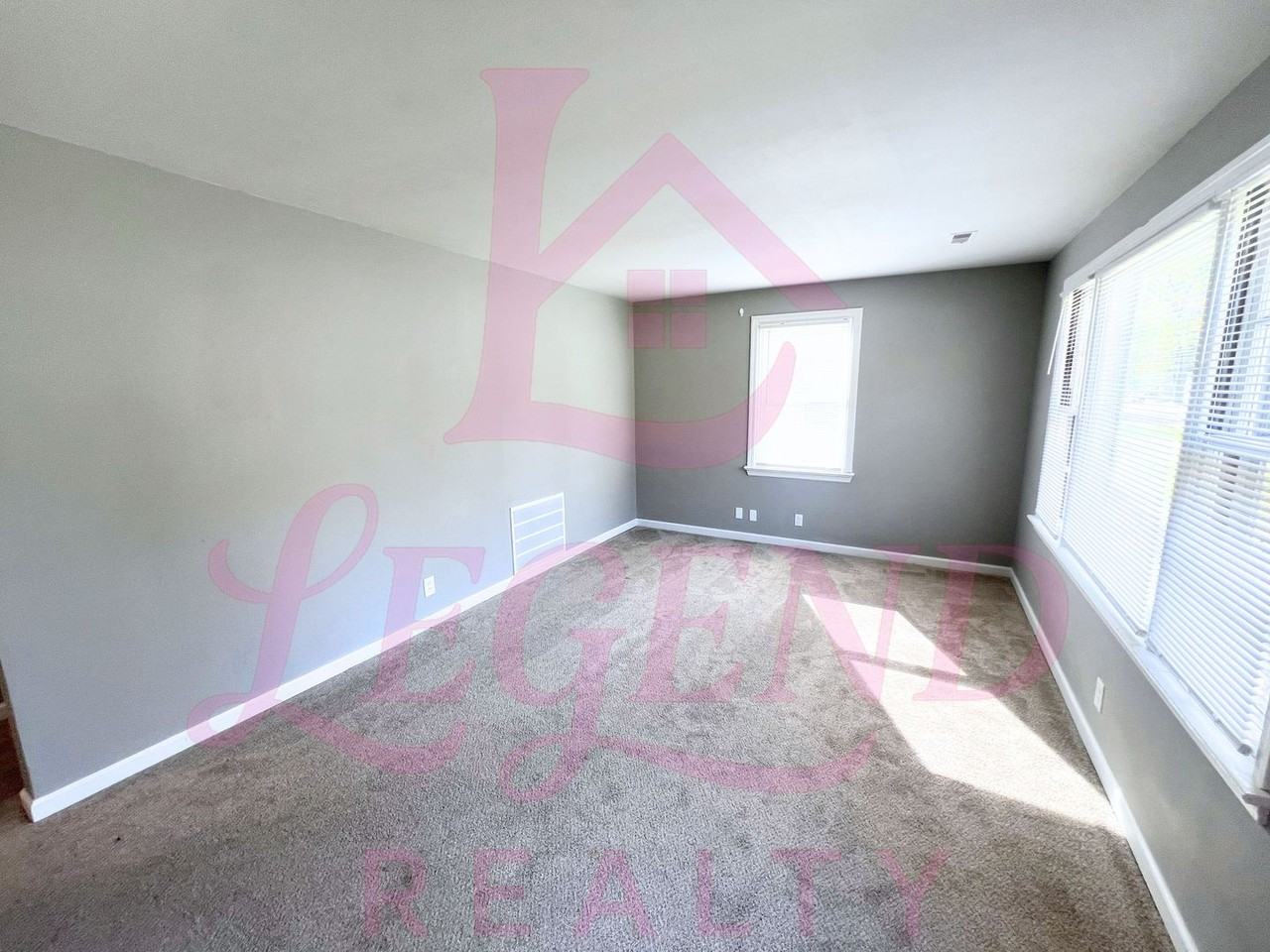 31 Mcnulty Dr - Photo 4 of 12