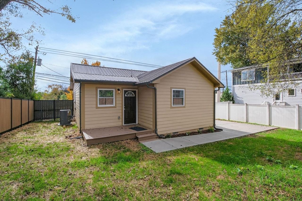 509 Hoke St - Photo 6 of 26